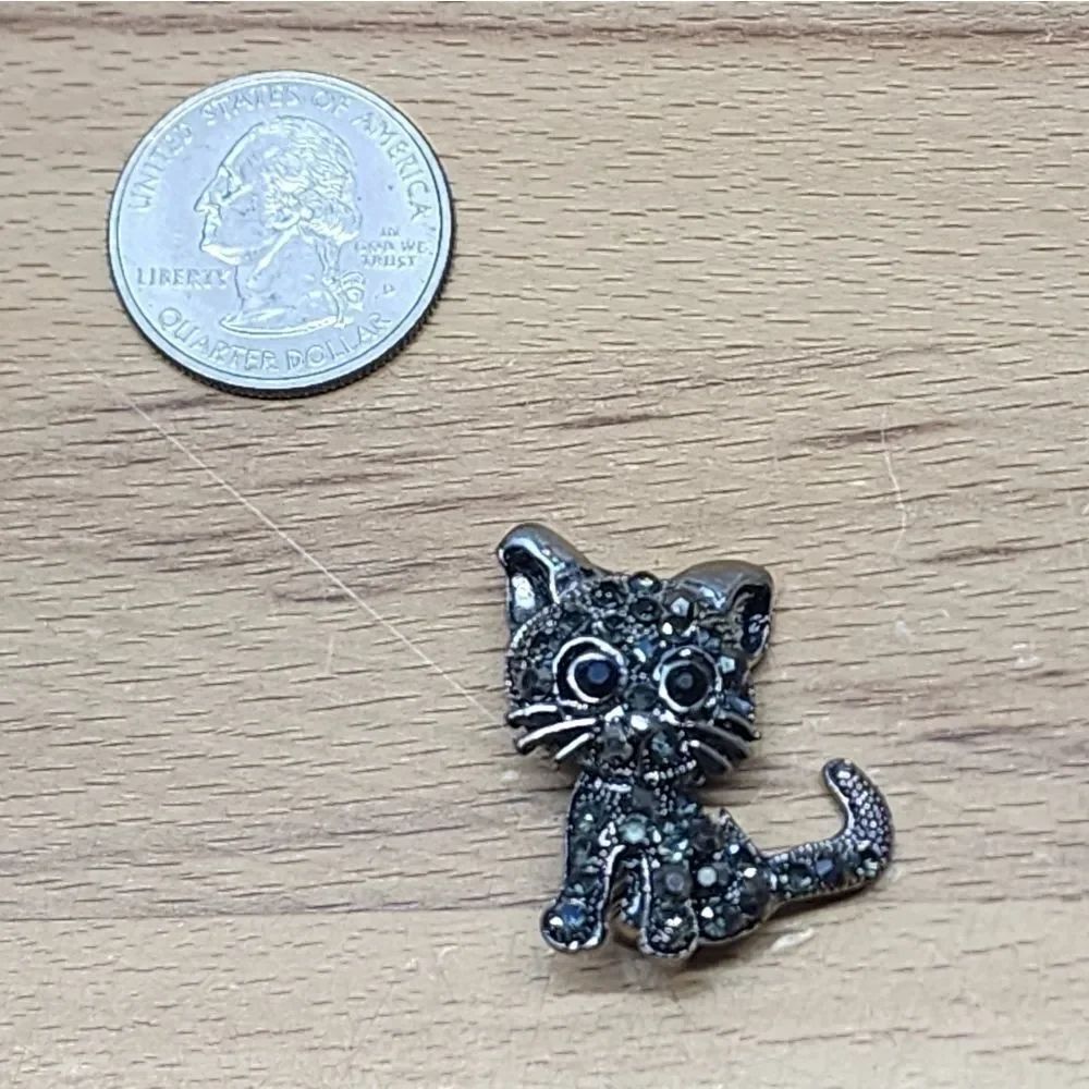 Cat Brooch Silver Black Rhinestone